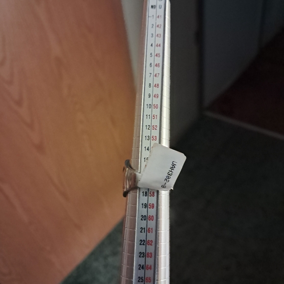 Ring 7.5 - Picture 4 of 4